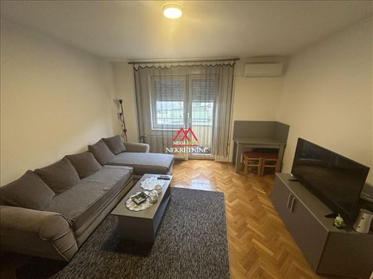 Garsonjera - 28m2 - Grbavica