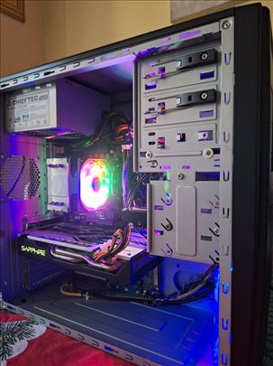 Intel i7/RX-580-4GB/16GB/SSD 128GB/HD 640GB