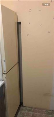 Ispravan, frižider - zamrzivač, marka PRIVILEG