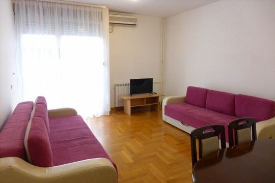 Ivankovačka, novija zgrada, 49m2, dvosoban, terasa