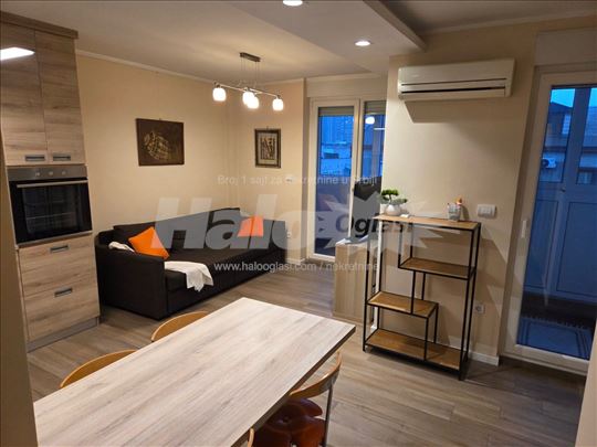 Lux stan u centru grada