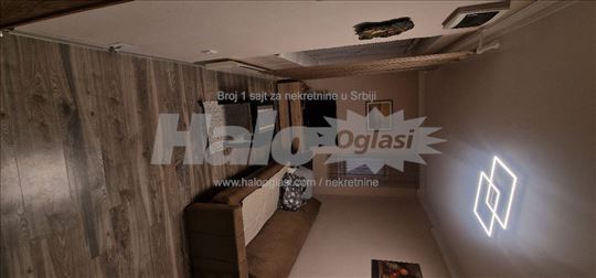 Namešten jednoiposoban stan 