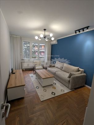 Prelep, luksuzan, svetao stan – Cvetkova pijaca