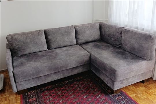 Prodajem ugaonu garnituru - kao nova