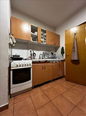 Stan na duze vreme, mali troskovi.