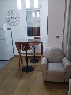 Stan,Novi Sad,Bulevar Evrope,kv: 29.00, € 113300