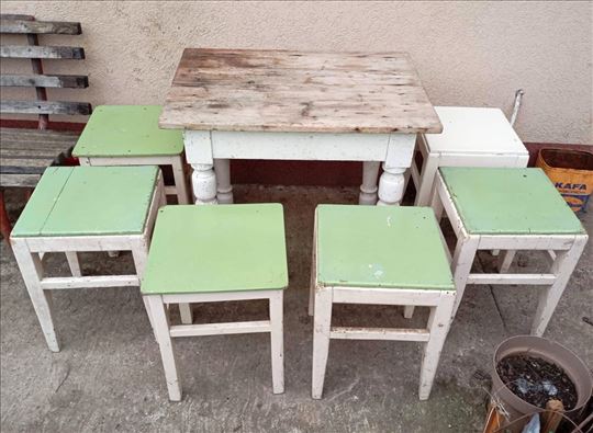 Sto i 6 hoklica, stari kuhinjski nameštaj iz 50-ih