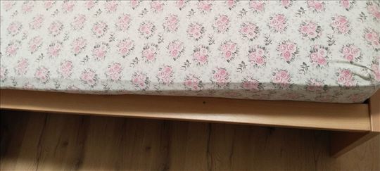 Bračni krevet sa dušekom