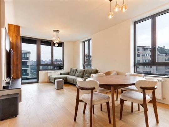 BW Eterna -Luksuzan stan na premium lokaciji!