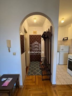 Garsonjera na starom Ceraku-odlična investicija ID