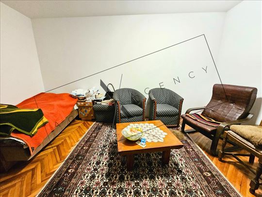 Garsonjera u Kraljevu 36 m2