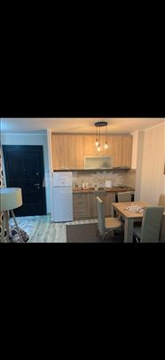 Hitno se prodaje stan na Zlatiboru , 400m od centr