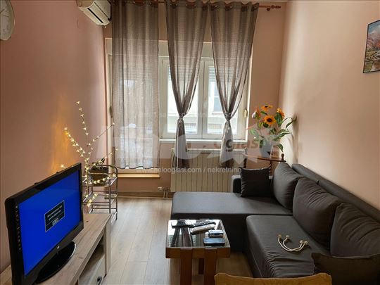 Izdajem stan na Zvezdari u blizini Gradske bolnice