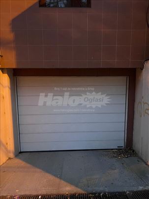 Klasično mesto, širok manevarski prostor, 15m2