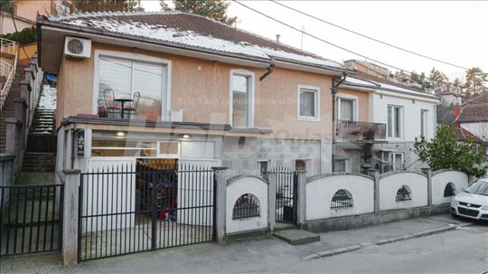 Kuća sa garažom 190m² (video tura u oglasu)