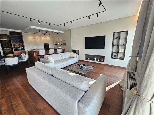 Luksuzan 4.0 stan u blizini Hrama