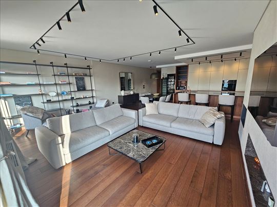 Luksuzan 4.0 stan u blizini Hrama