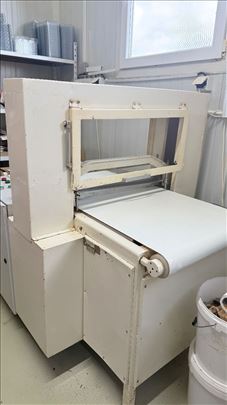 Mašina za sečenje kolača