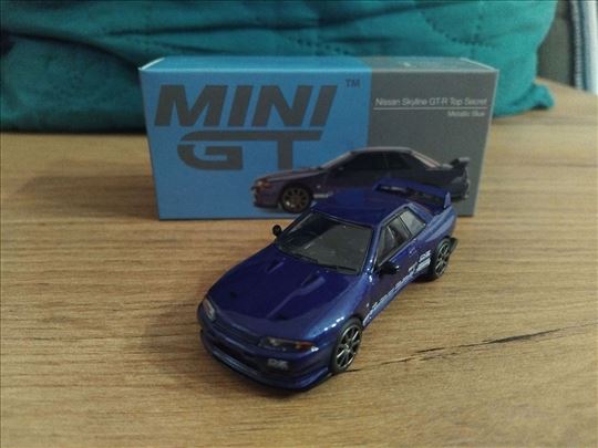 Mini GT-Skyline/Honda 1:64
