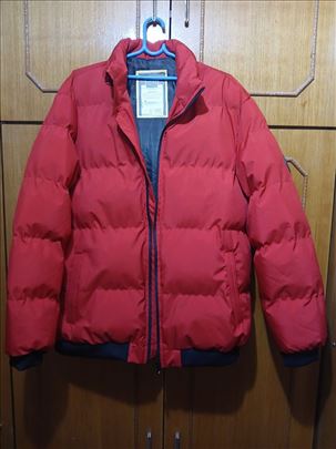 Prodajem mušku zimsku jaknu 