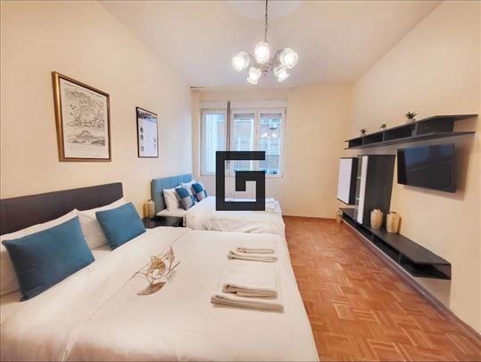 Trg Republike, Centar, 3.0, 119m2 ID#1879