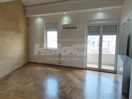 Četvorosoban stan, Veljka Milićevića, 89m²