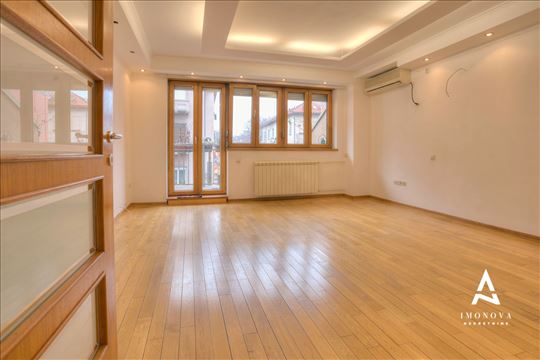 Vračar Trosoban – garažno mesto