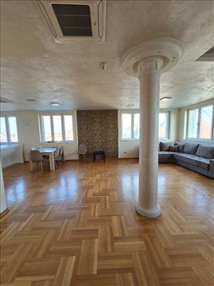 Zemun, Plavi horizonti, parking mesta