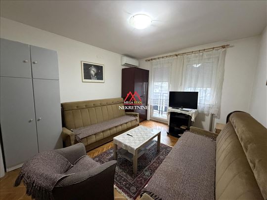 Garsonjera - 26m2 - Grbavica