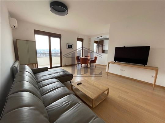 Gročanska, novogradnja 4.0 stan sa garažom