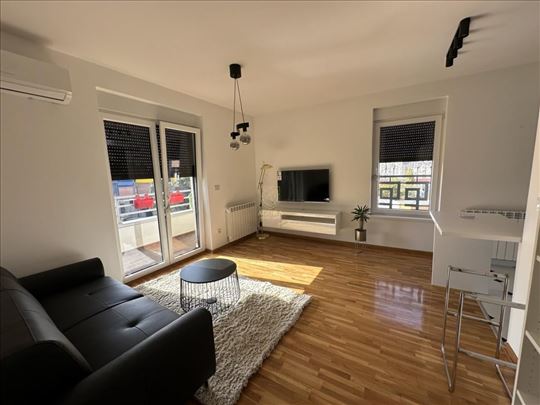 Hala Pionir, Green Rezidernce  50 kv, 2,0 ,   - Pa