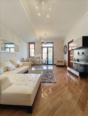 Hram, Lux, uknjižen, odmah useljiv ID#3309