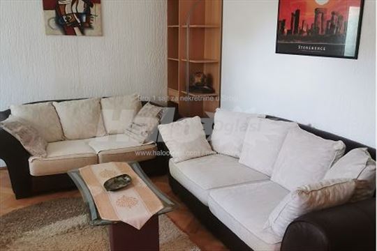 izdajem dvosoban namesten stan