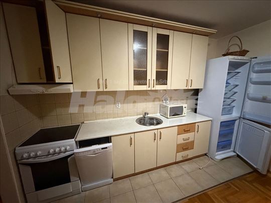 Izdajem namesten, odmah useljiv stan