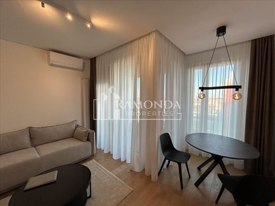 Izdavanje, Privatan kutak u prestižnom kompleksu,