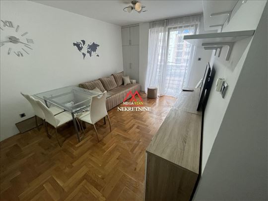 Jednoiposoban stan - 34m2 - Rotvarija- Petfriendly