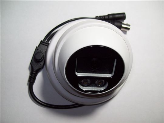 Noć u punoj boji kamera 8Mpix sa mikrofonom