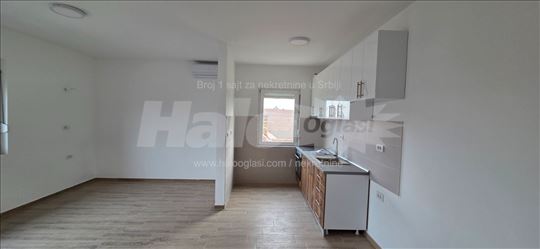 Nov stan, sa parkingom, odlična lokacija