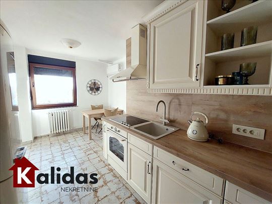 Novi Sad, Novo naselje, renoviran, namešten