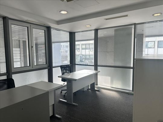 Poslovni prostor, Bulevar Mihajla Pupina, 400m2