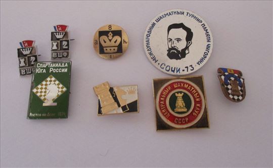 Šahovske značke osam komada