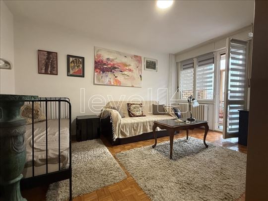 Stan,Novi Sad,Centar,kv: 42.00, € 119000