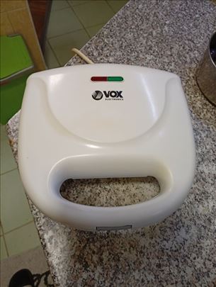 Toster VOX za sendviče ispravan 