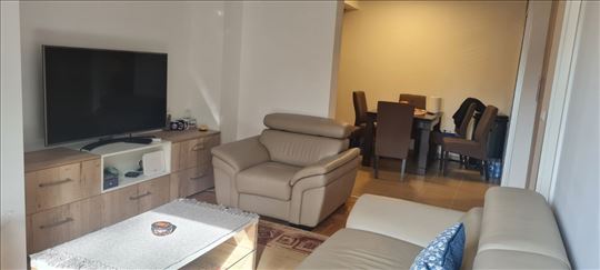 Trosoban stan u širem centru Pančeva, 65 m2
