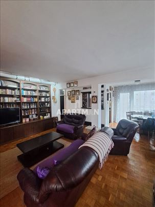 Vračar-Karađorđev park,4.0,fasadna cigla ID#2299