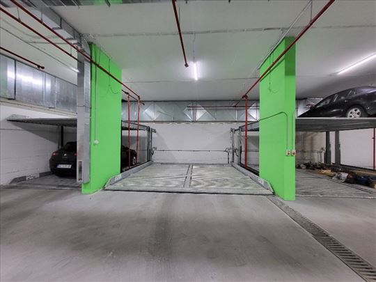 3 komforna mesta-Kneza Stracimira/Gospodara Vučića