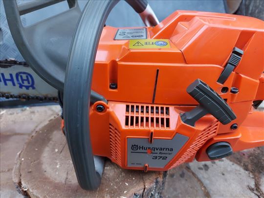 HUSQVARNA 372 motorna testera