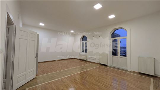 Izdaje se svetao i funkcionalan poslovni prostor 