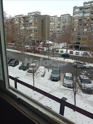 Izdajem prazan-nenamešten stan u Novom Sadu