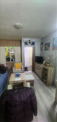 Kompletno renovirana garsonjera u Erdogliji